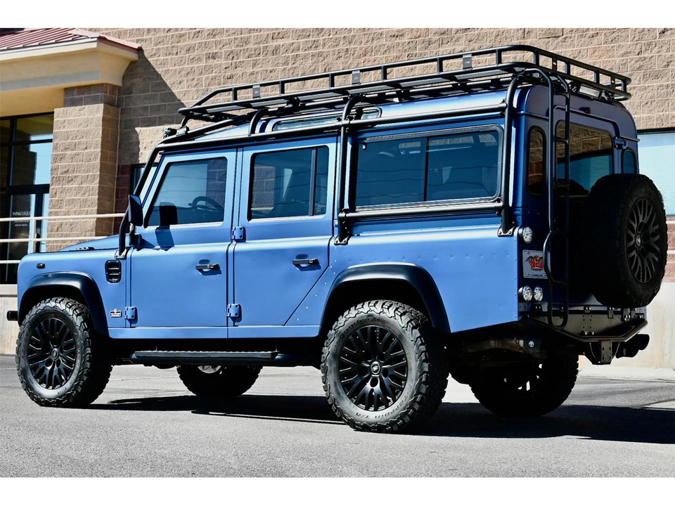 1994 Land Rover Defender 110 - Image 11 of 31