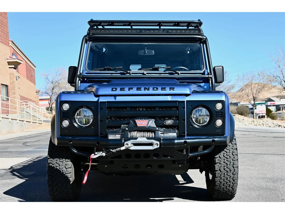 1994 Land Rover Defender 110 - Image 29 of 31