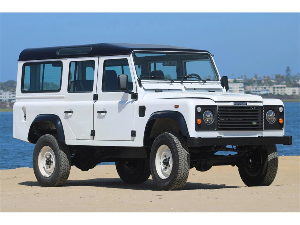 1994 Land Rover Defender 110 - Image 2 of 31