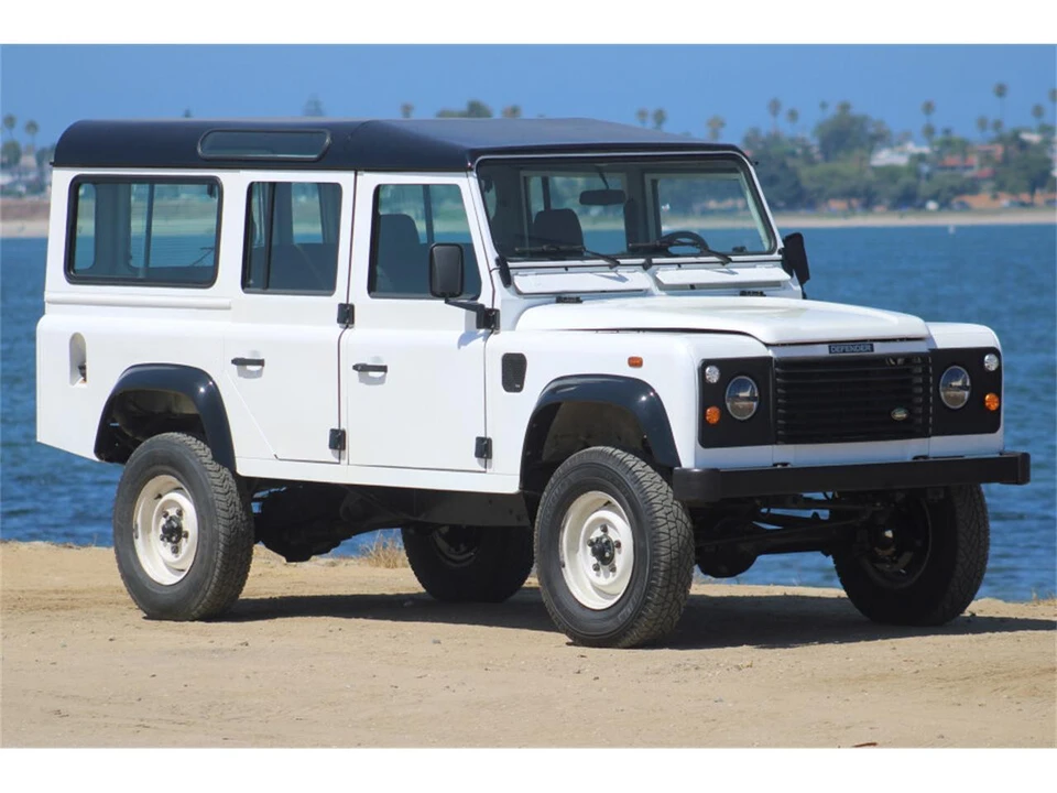 1994 Land Rover Defender 110 - Image 8 of 31