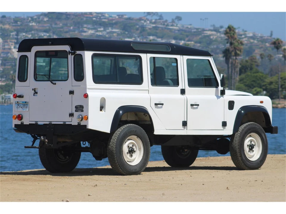 1994 Land Rover Defender 110 - Image 11 of 31