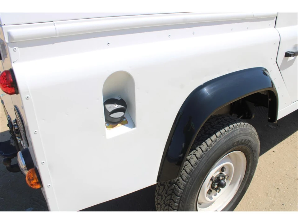 1994 Land Rover Defender 110 - Image 27 of 31