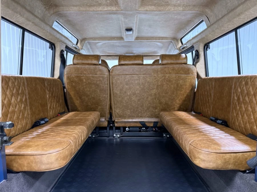 1994 Land Rover Defender 110 - Image 24 of 31