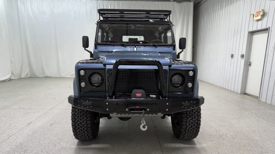 1994 Land Rover Defender 110 - Image 4 of 31