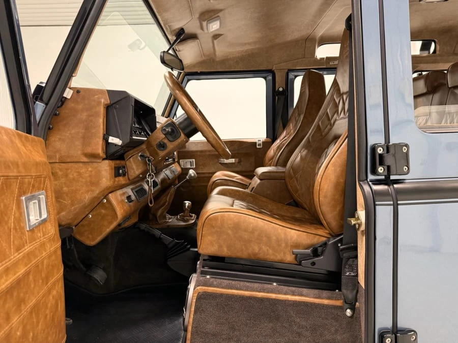 1994 Land Rover Defender 110 - Image 18 of 31