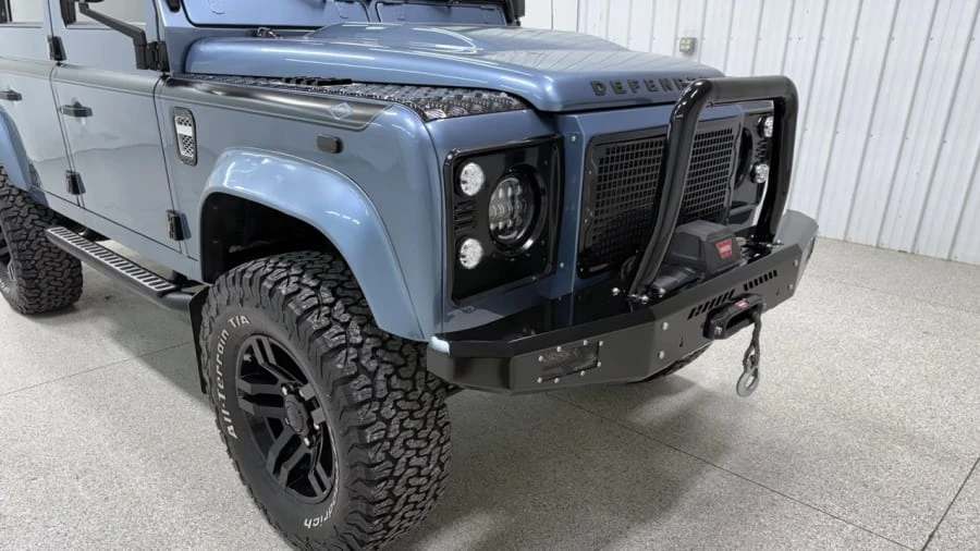 1994 Land Rover Defender 110 - Image 8 of 31