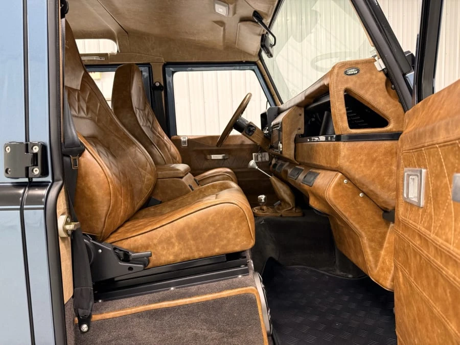 1994 Land Rover Defender 110 - Image 31 of 31