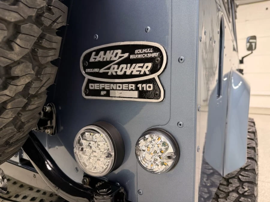 1994 Land Rover Defender 110 - Image 15 of 31