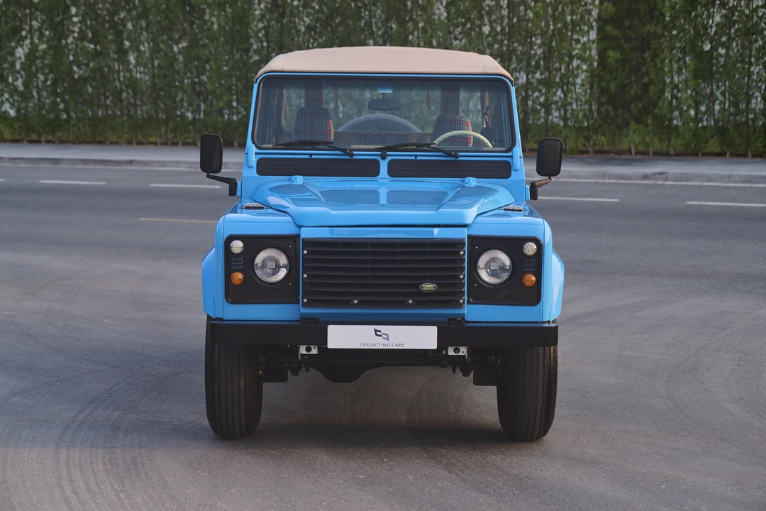 1994 Land Rover Defender 110 - Image 2 of 31