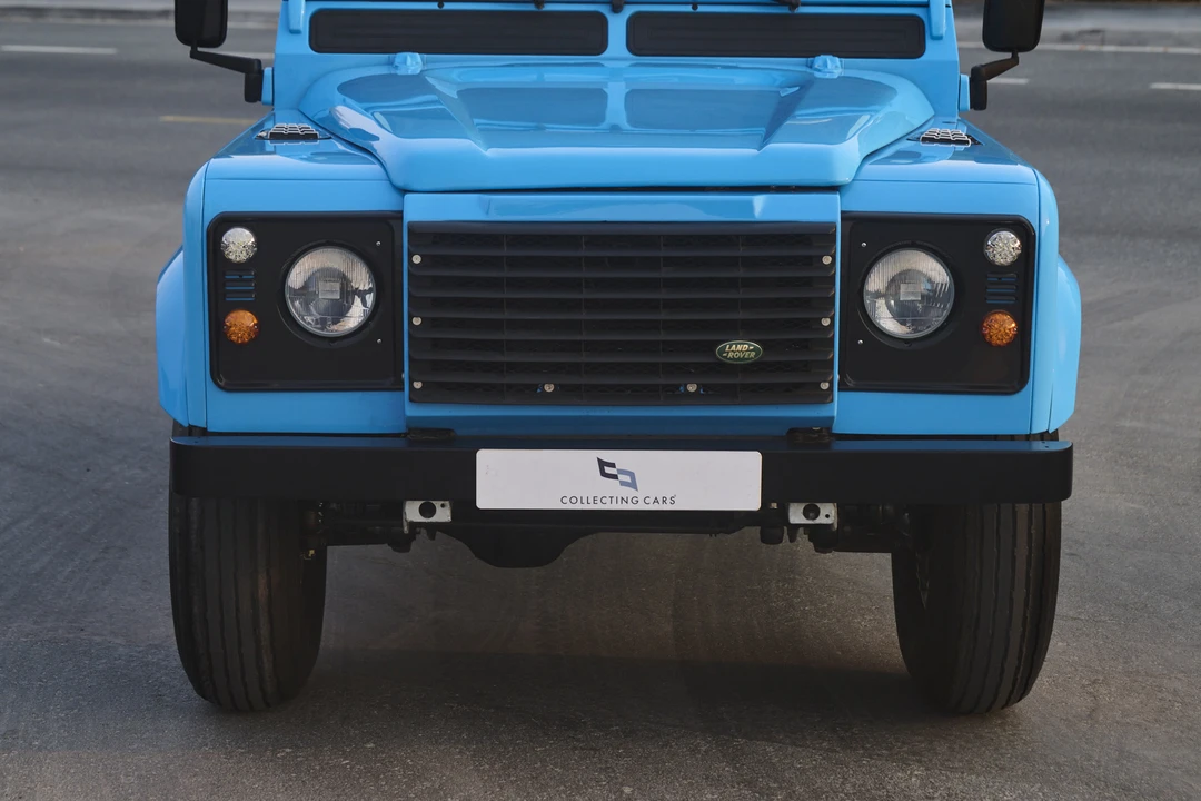1994 Land Rover Defender 110 - Image 16 of 31