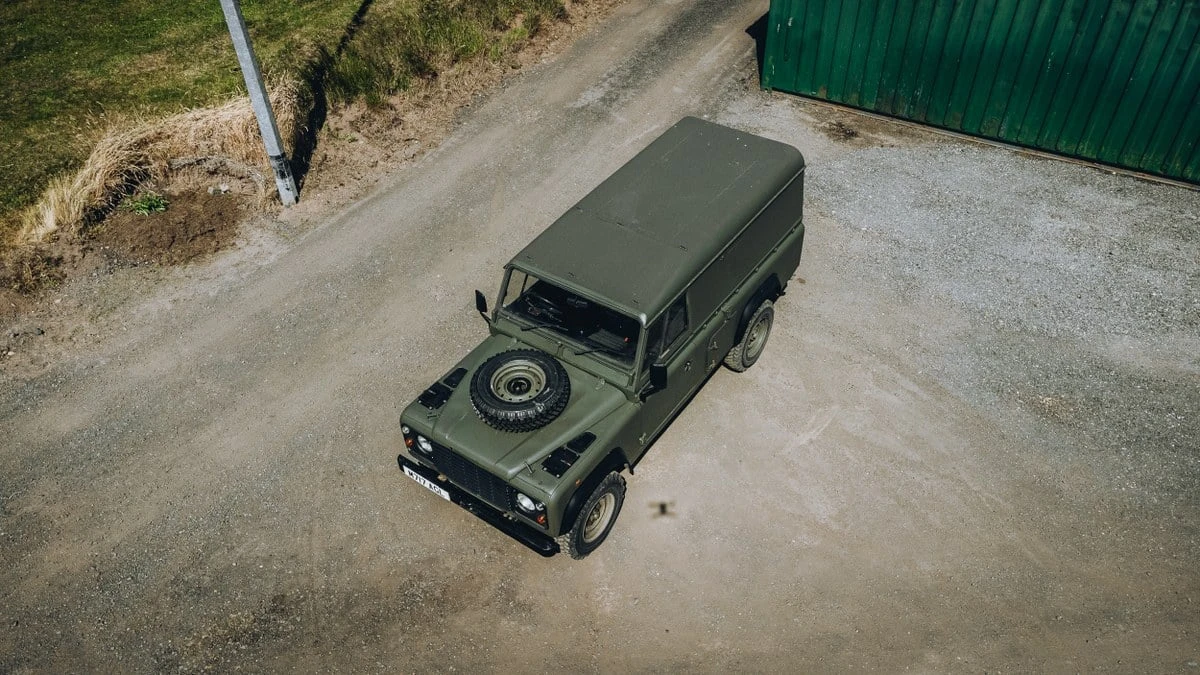 1994 Land Rover Defender 110 - Image 27 of 31