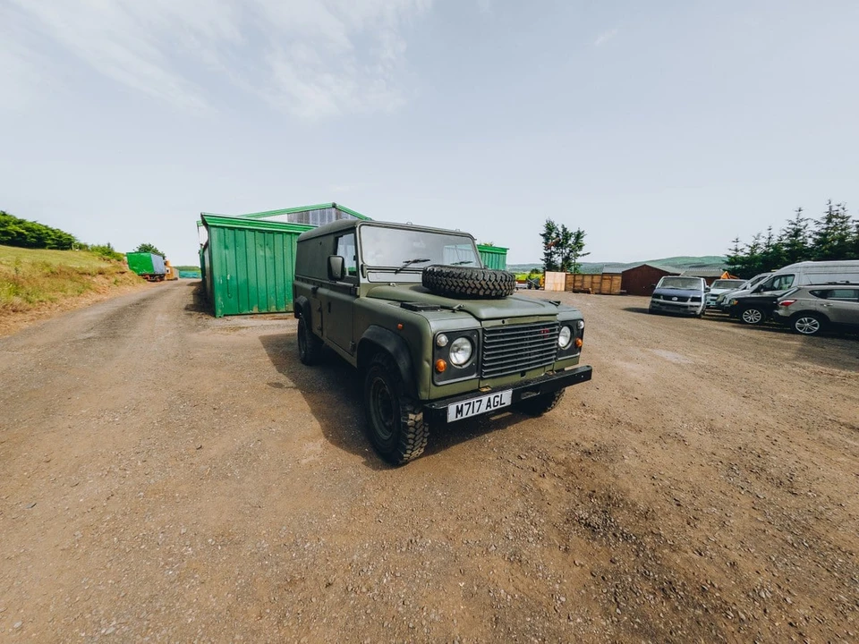 1994 Land Rover Defender 110 - Image 31 of 31