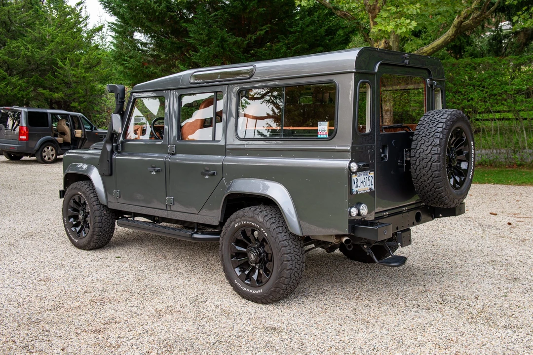 1994 Land Rover Defender 110 - Image 7 of 31