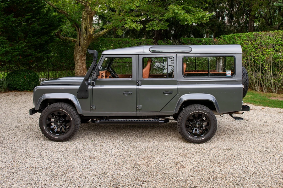 1994 Land Rover Defender 110 - Image 8 of 31