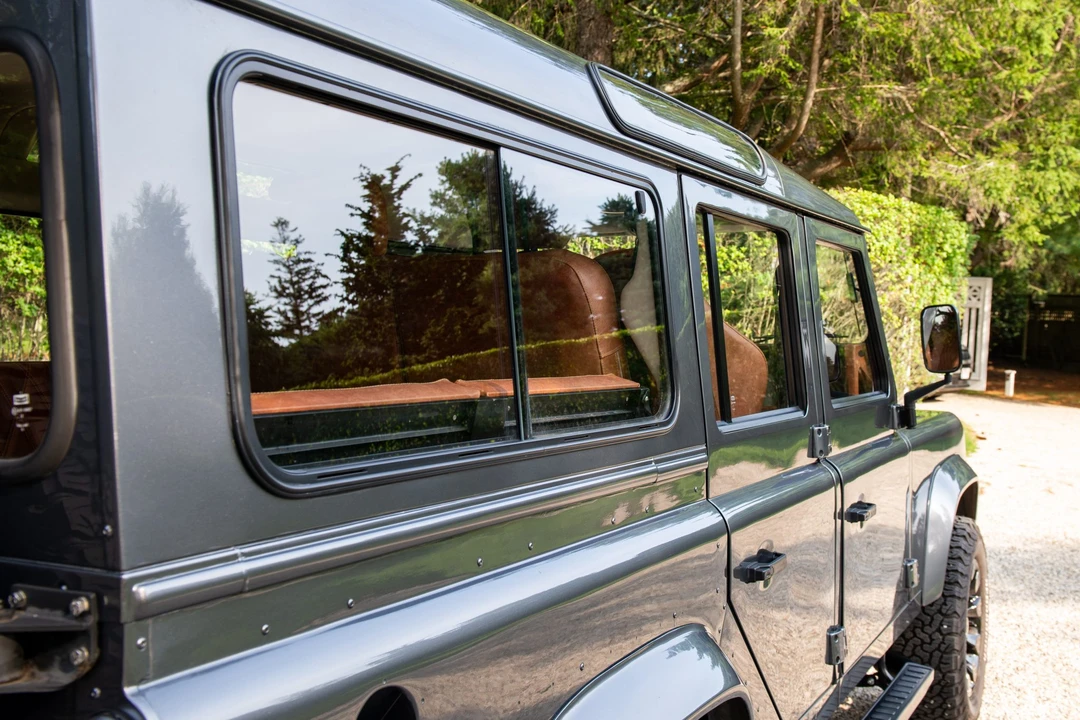 1994 Land Rover Defender 110 - Image 30 of 31
