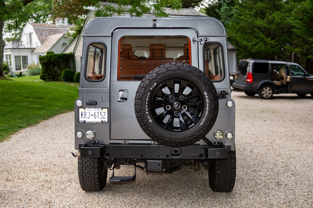 1994 Land Rover Defender 110 - Image 6 of 31