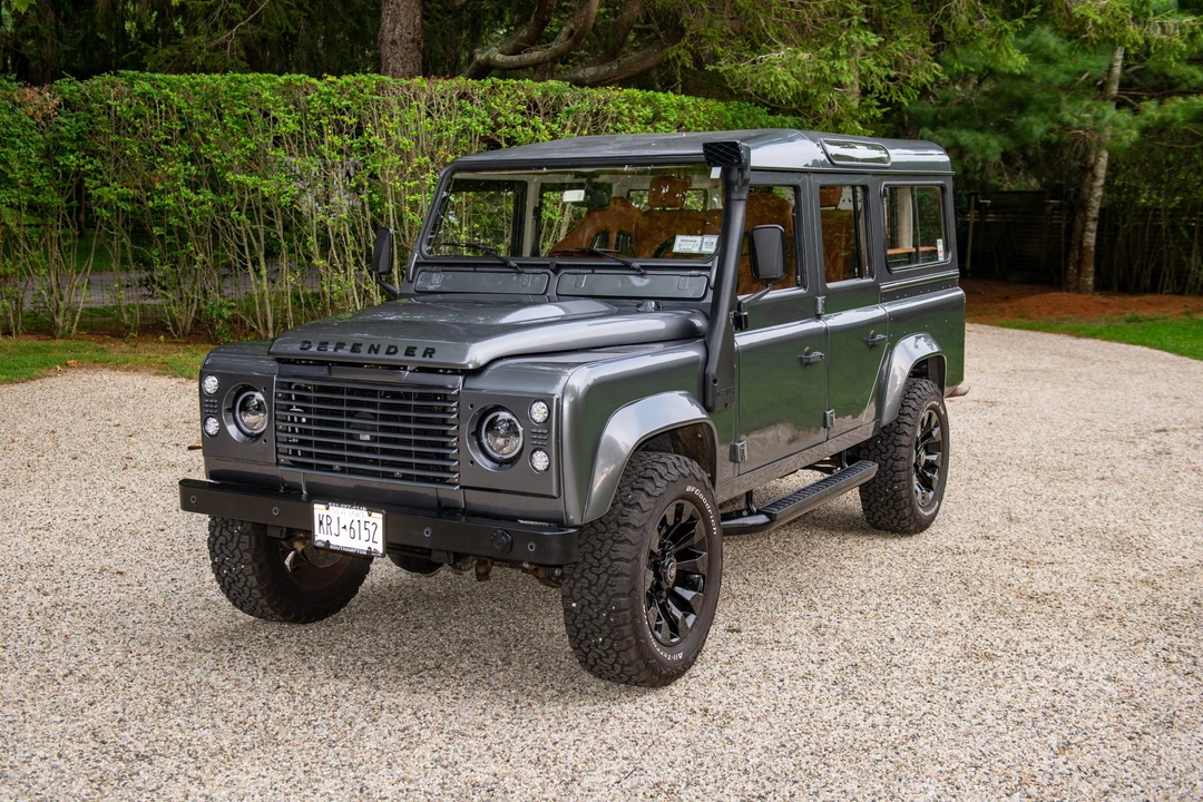 1994 Land Rover Defender 110 - Image 9 of 31