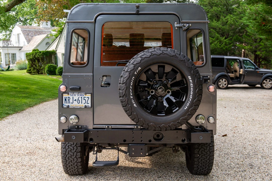 1994 Land Rover Defender 110 - Image 15 of 31