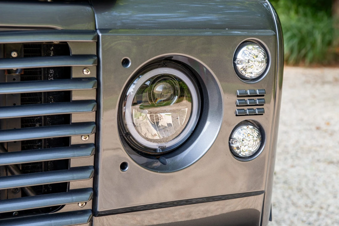 1994 Land Rover Defender 110 - Image 12 of 31