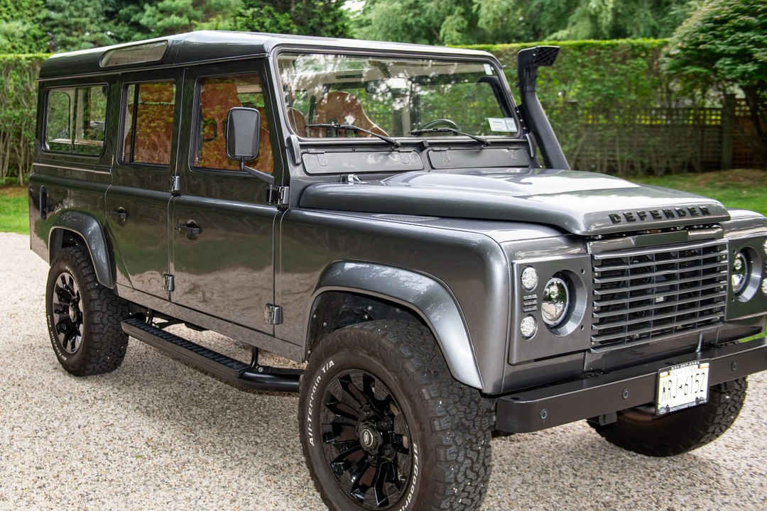 1994 Land Rover Defender 110 - Image 19 of 31
