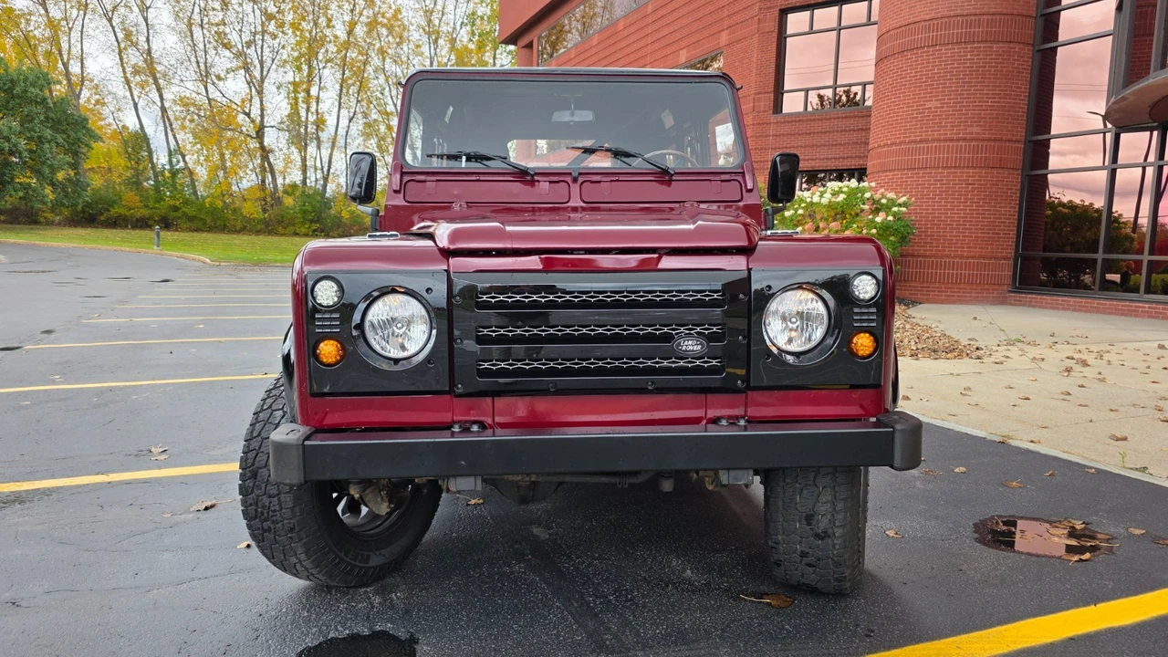 1994 Land Rover Defender 90 - Image 2 of 21