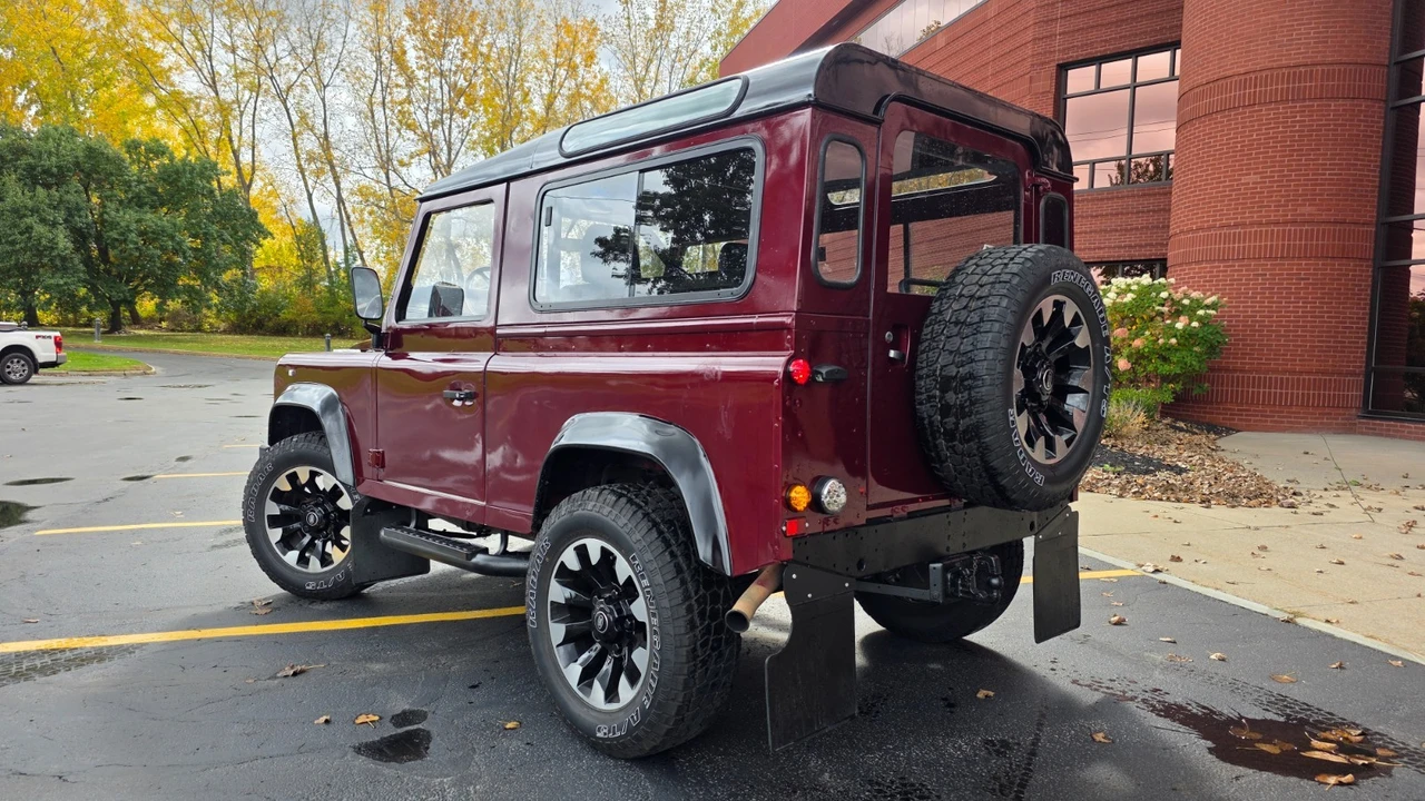 1994 Land Rover Defender 90 - Image 4 of 21
