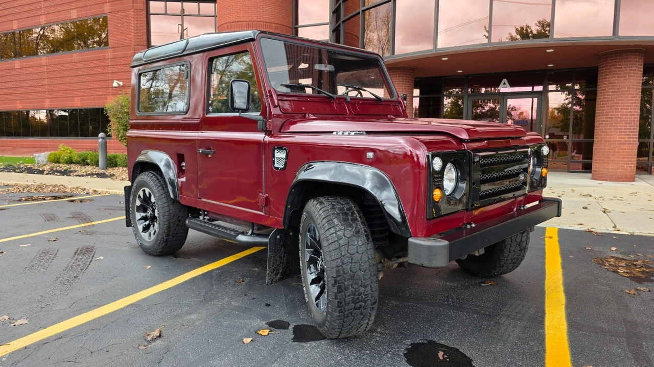 1994 Land Rover Defender 90 - Image 7 of 21