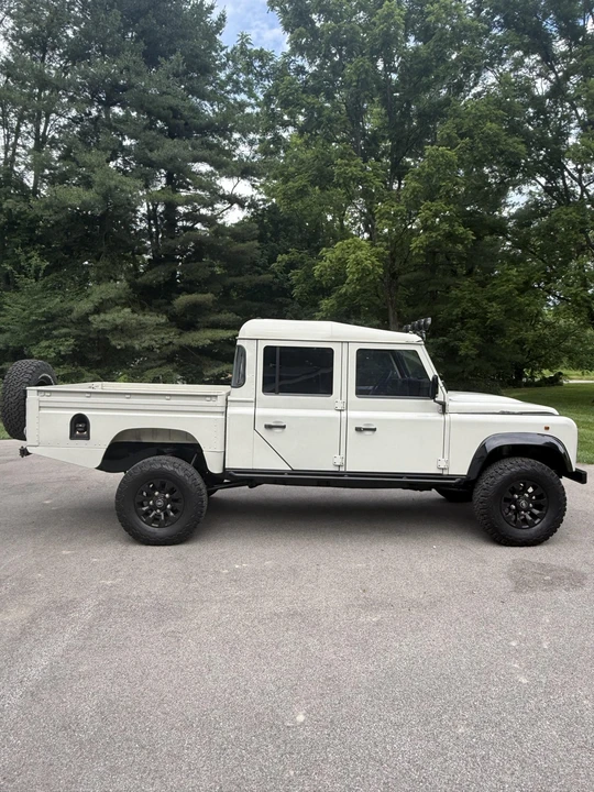1994 Land Rover Defender 130 - Image 10 of 31