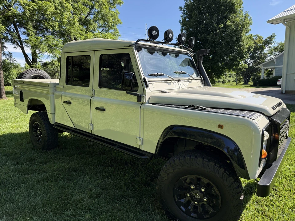 1994 Land Rover Defender 130 - Image 13 of 31