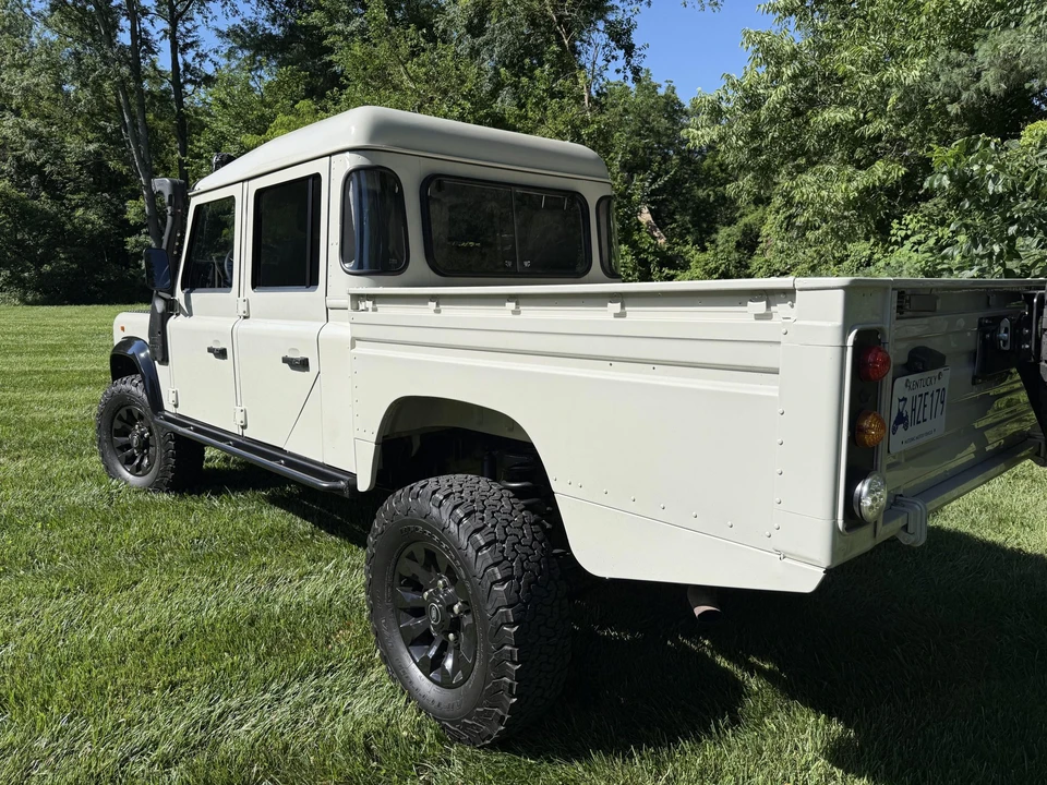 1994 Land Rover Defender 130 - Image 15 of 31