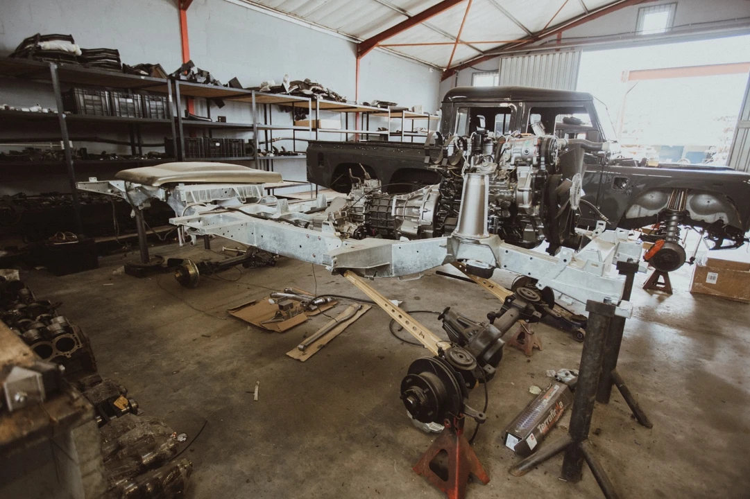 1994 Land Rover Defender 130 - Image 8 of 8