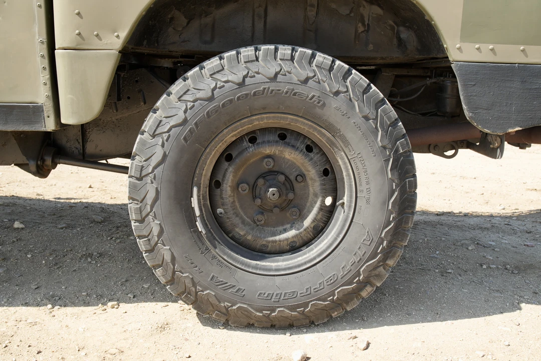 1994 Land Rover Defender 130 - Image 27 of 30