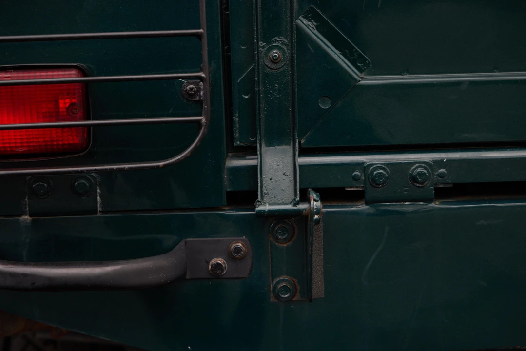 1994 Land Rover Defender 130 - Image 21 of 31
