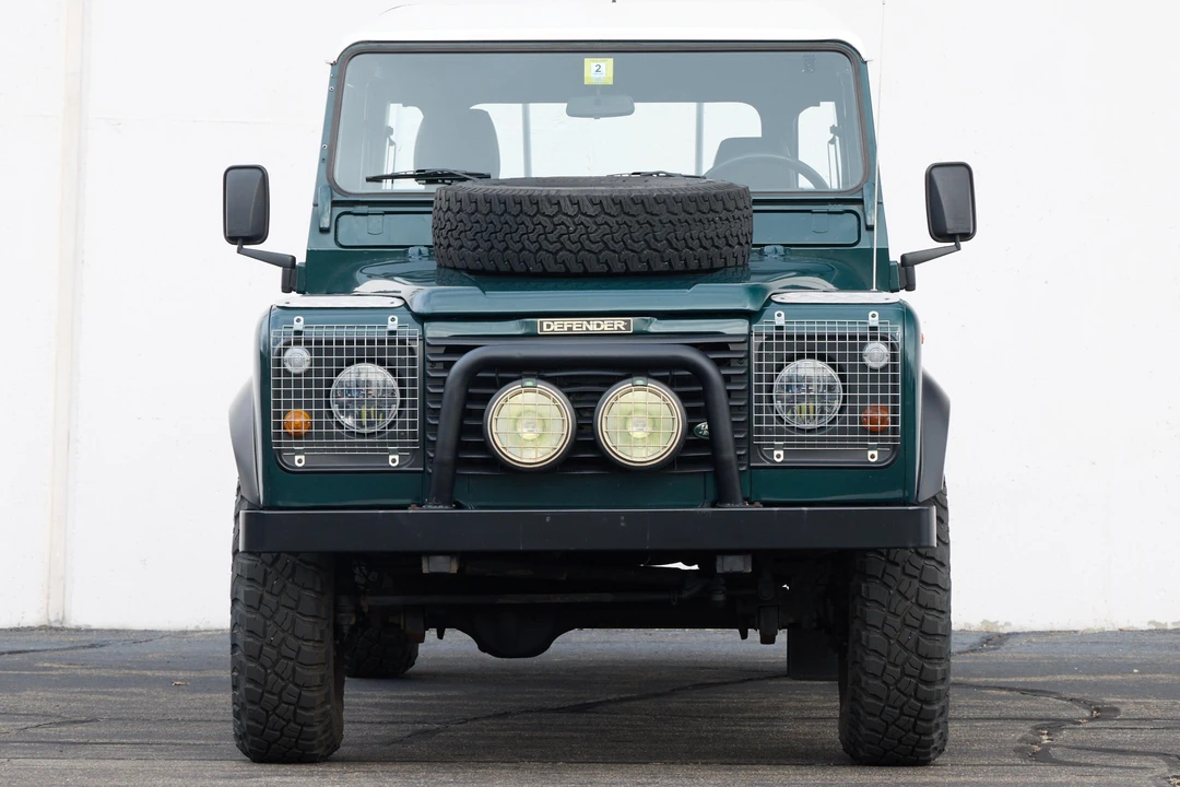 1994 Land Rover Defender 130 - Image 2 of 31