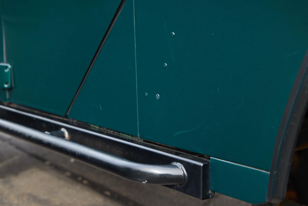 1994 Land Rover Defender 130 - Image 17 of 31