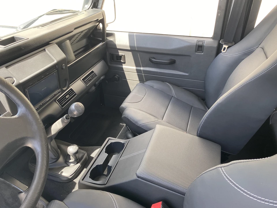 1994 Land Rover Defender 130 - Image 25 of 31