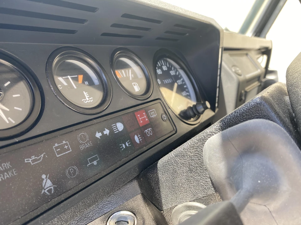 1994 Land Rover Defender 130 - Image 24 of 31