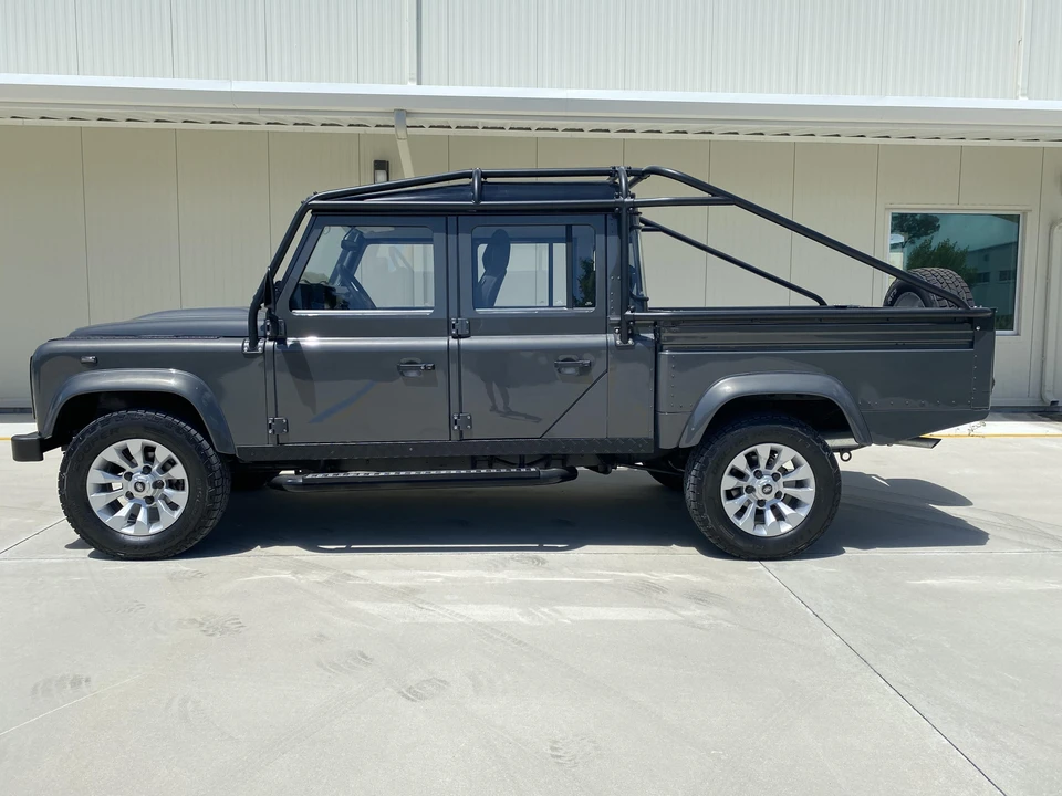 1994 Land Rover Defender 130 - Image 8 of 31