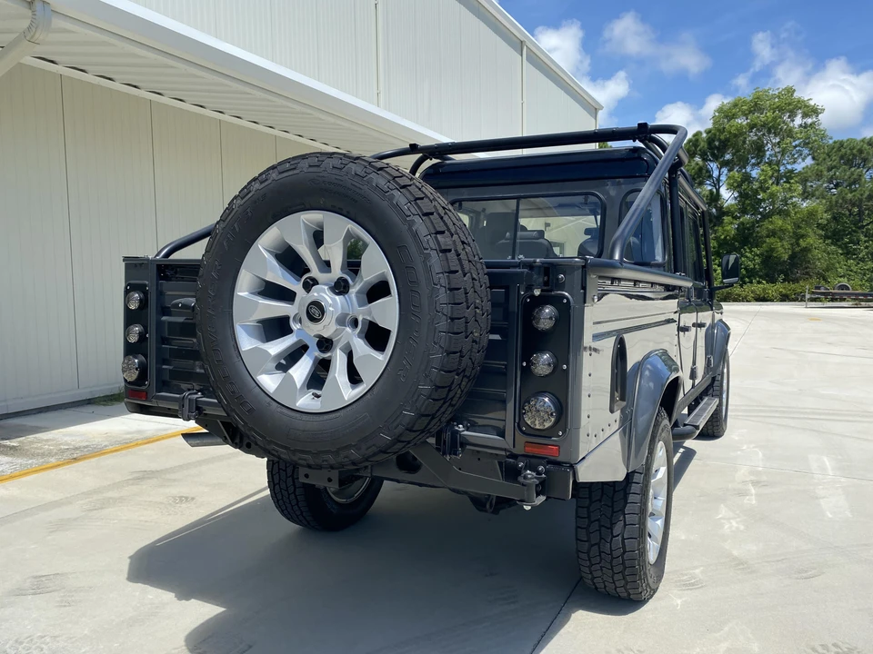 1994 Land Rover Defender 130 - Image 5 of 31