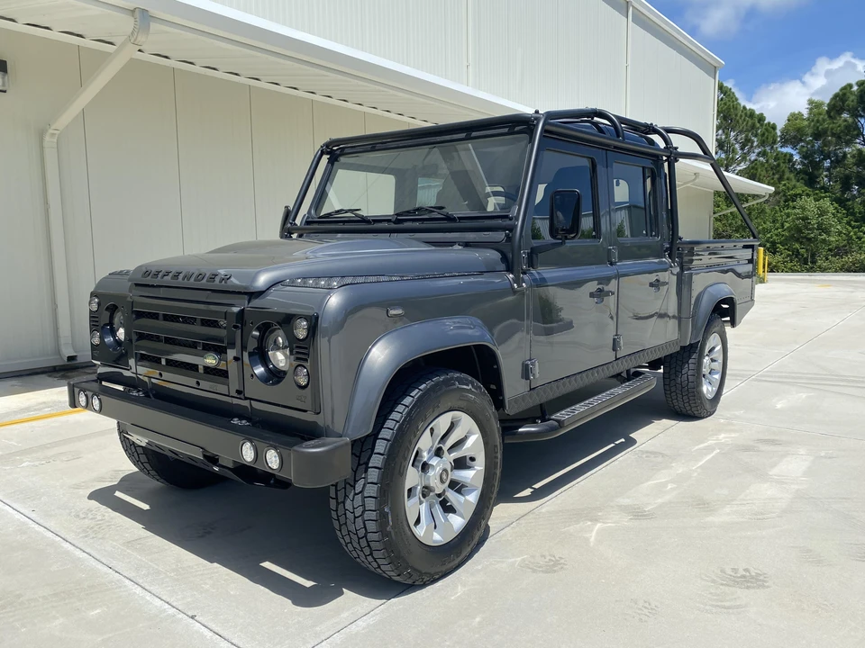 1994 Land Rover Defender 130 - Image 2 of 31