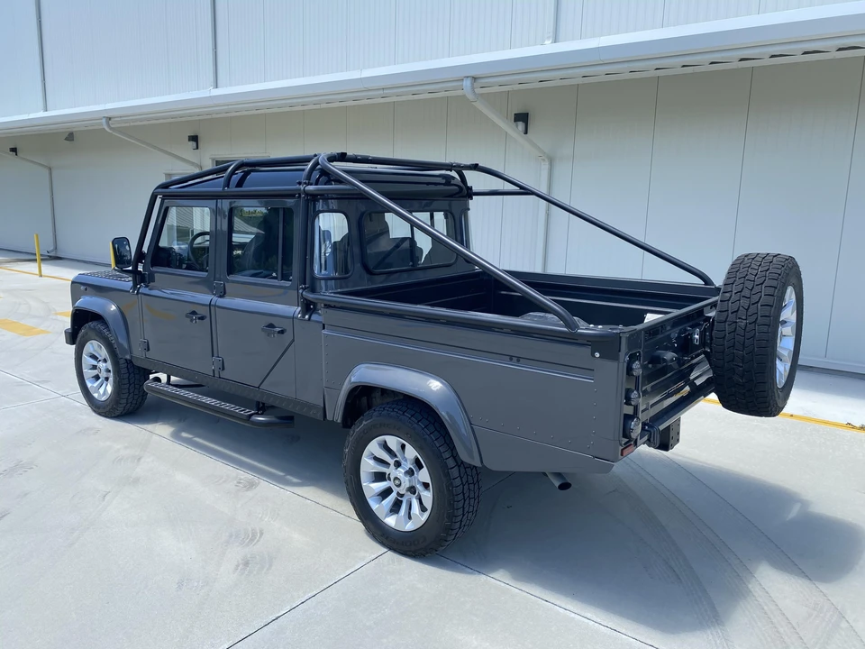 1994 Land Rover Defender 130 - Image 10 of 31