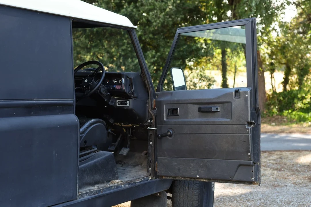 1994 Land Rover Defender - Image 24 of 30