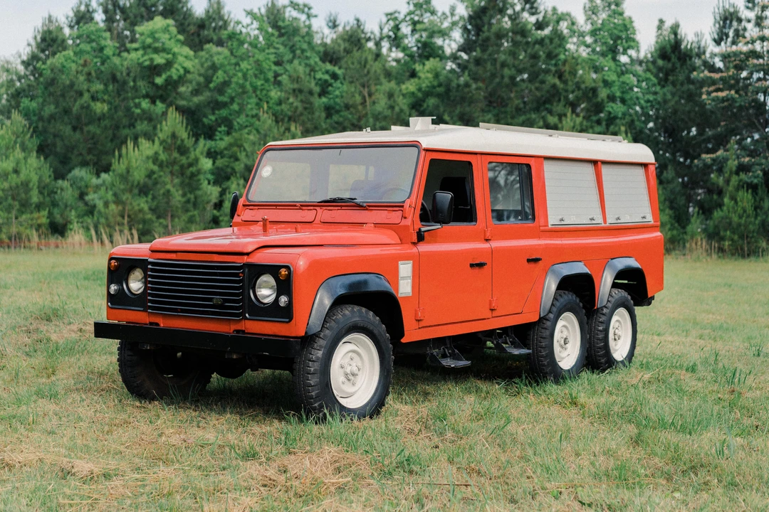 1994 Land Rover Defender 130 - Image 2 of 31
