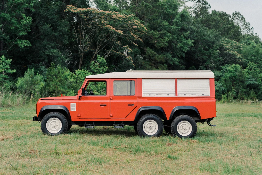 1994 Land Rover Defender 130 - Image 13 of 31