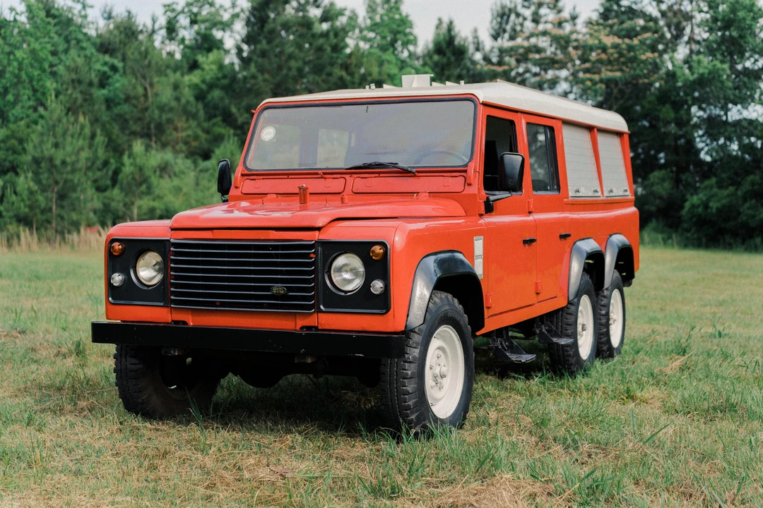 1994 Land Rover Defender 130 - Image 11 of 31