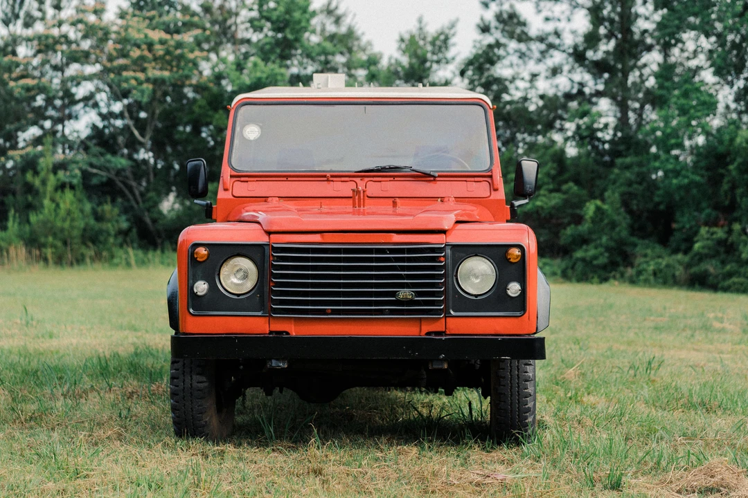1994 Land Rover Defender 130 - Image 4 of 31