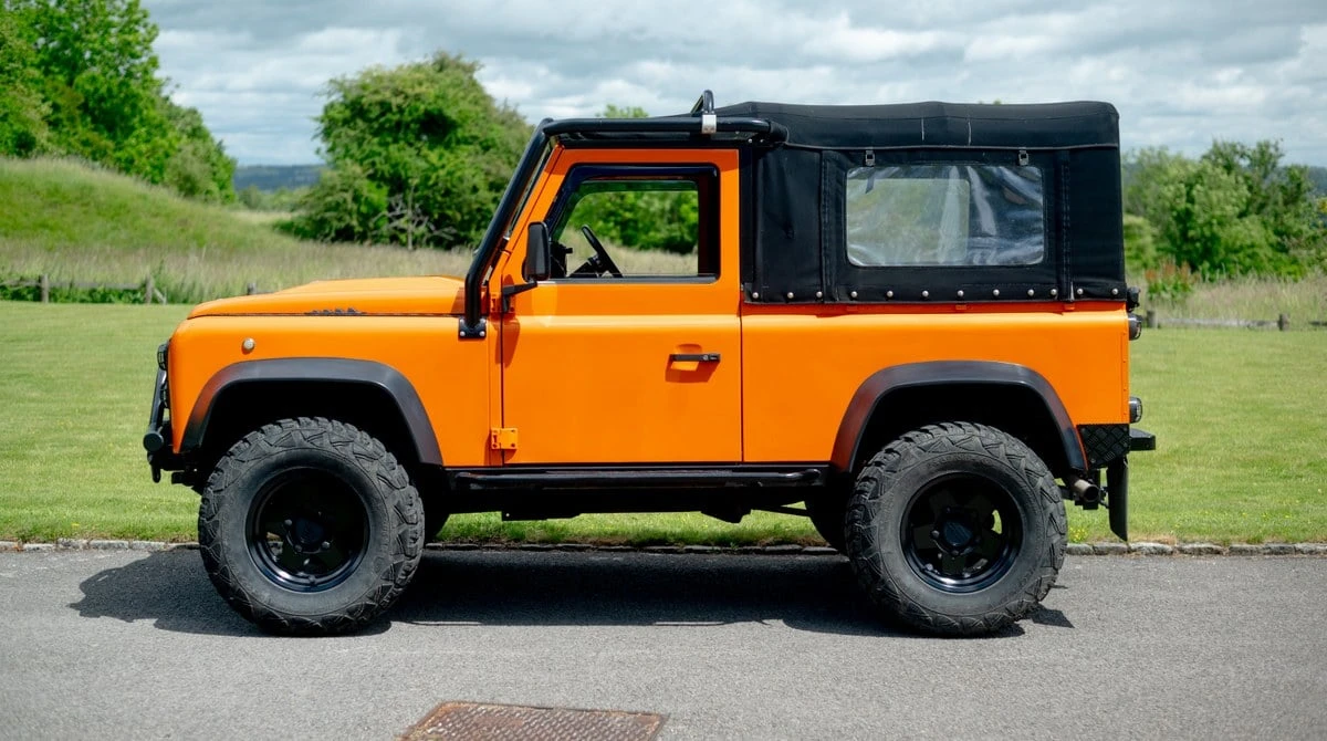 1994 Land Rover Defender 90 - Image 16 of 30