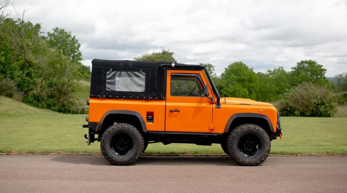 1994 Land Rover Defender 90 - Image 6 of 30