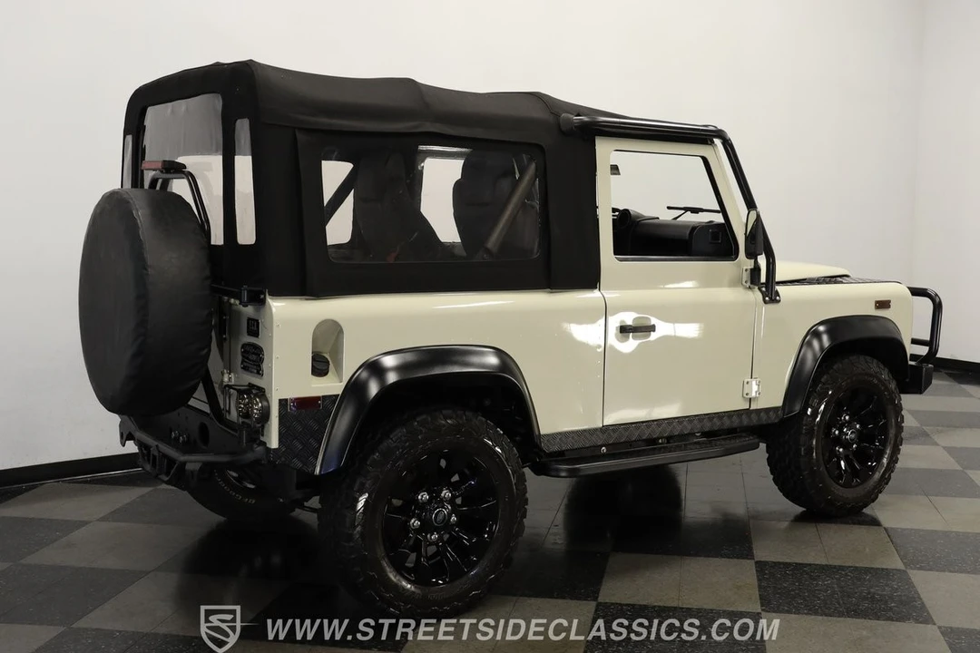 1994 Land Rover Defender 90 - Image 12 of 31
