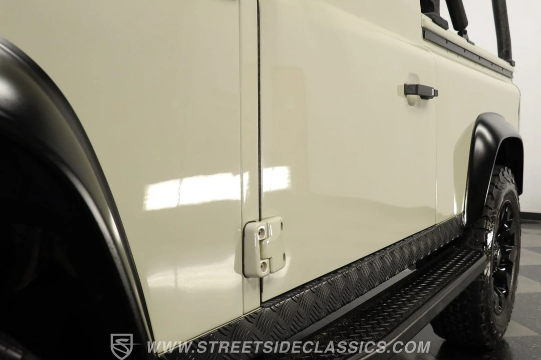 1994 Land Rover Defender 90 - Image 22 of 31